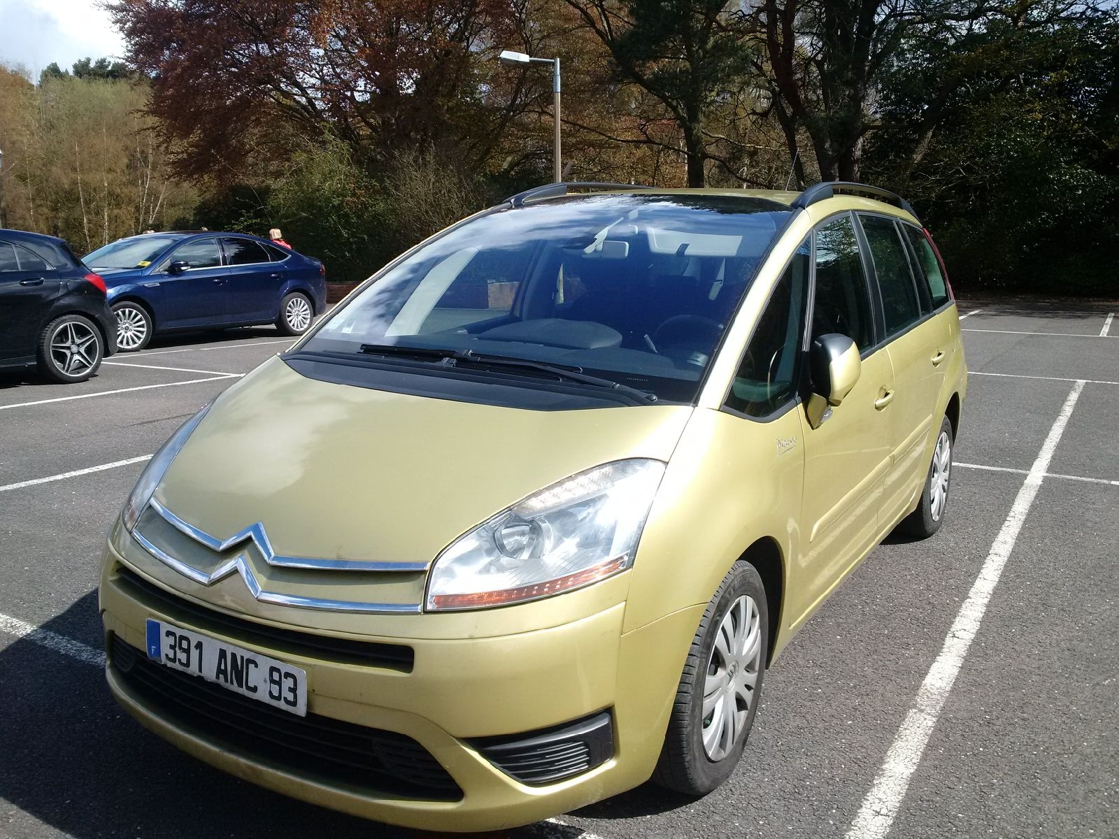 Left hand drive CITROEN C4 GRAND PICASSO 1.6 HDI 110 7 Seats FRENCH REGISTERED
